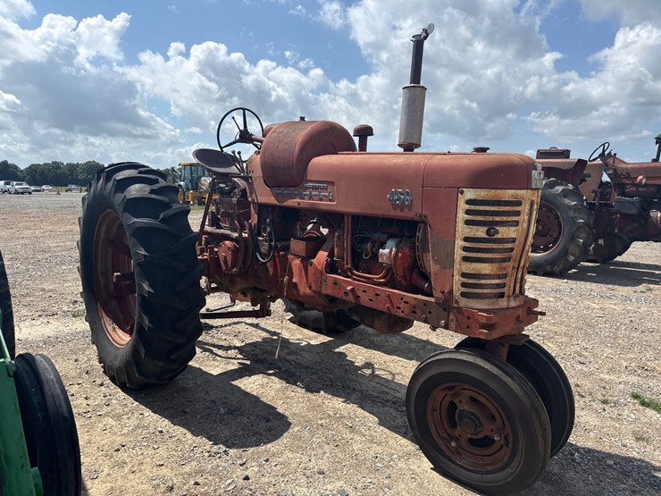 #45331-•-mccormick-farmall-450-tractor-933-inv#-45331-image-2