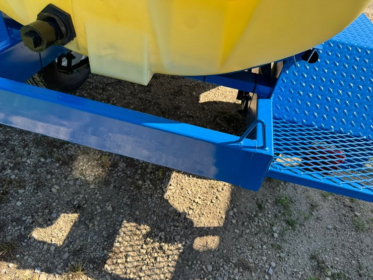 #1890-•-300-gal-towable-hydro-seeder-image-38