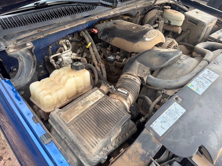 2003-chevrolet-k1500-image-12
