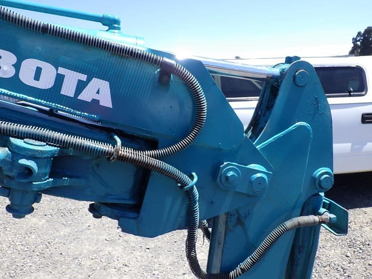 kubota-r-20p-hydraulic-excavator-image-22