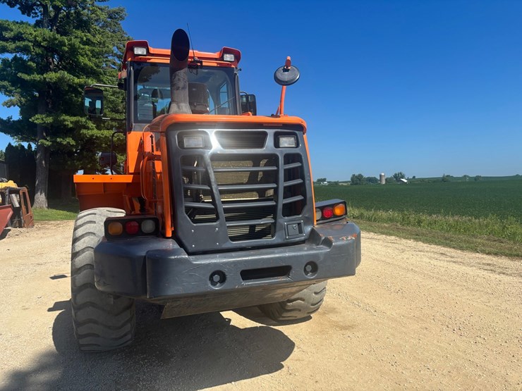 2013-doosan-dl250tc-image-3
