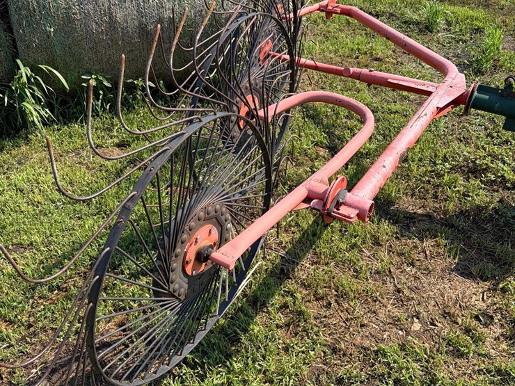 5-wheel-3pt-rake-image-10