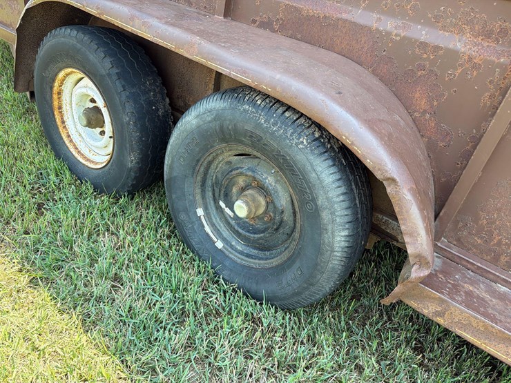 1984-circle-j-6ft-x-16ft-bumper-hitch-livestock-trailer-image-9