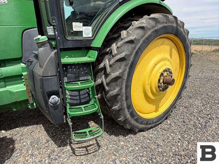 2014-john-deere-8345r-image-17