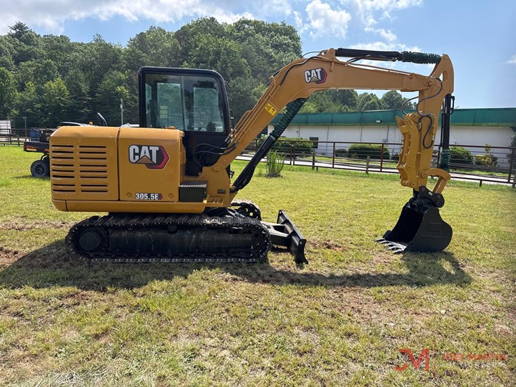 caterpillar-305.5e2-image-5