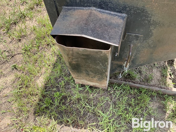 1500-lb-cake-feeder-image-9