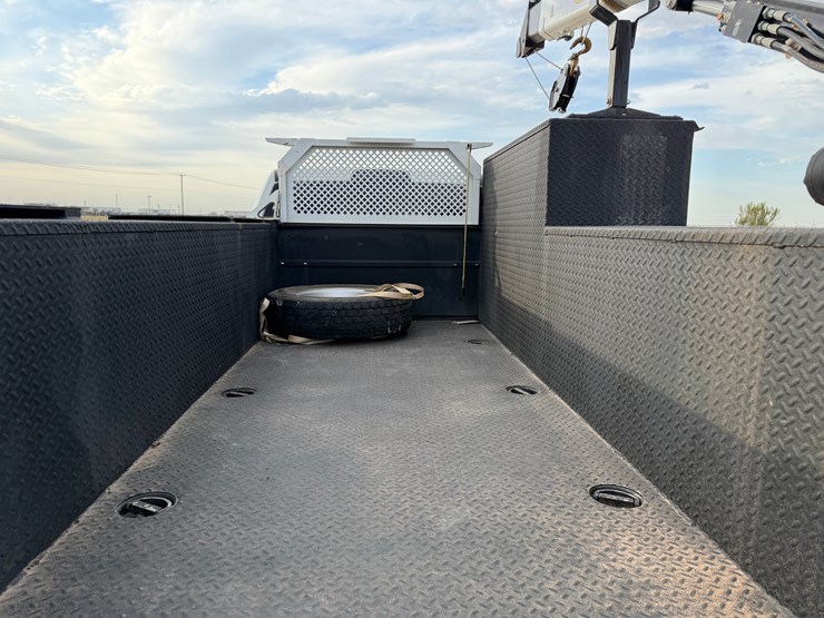 2024-ram-5500-crew-cab-mechanics-truck,-4x4-image-20