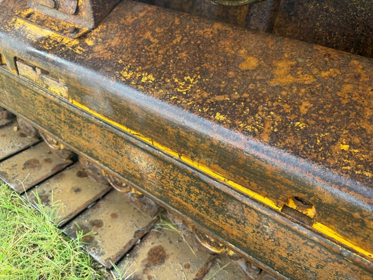 2005-caterpillar-d5g-image-9