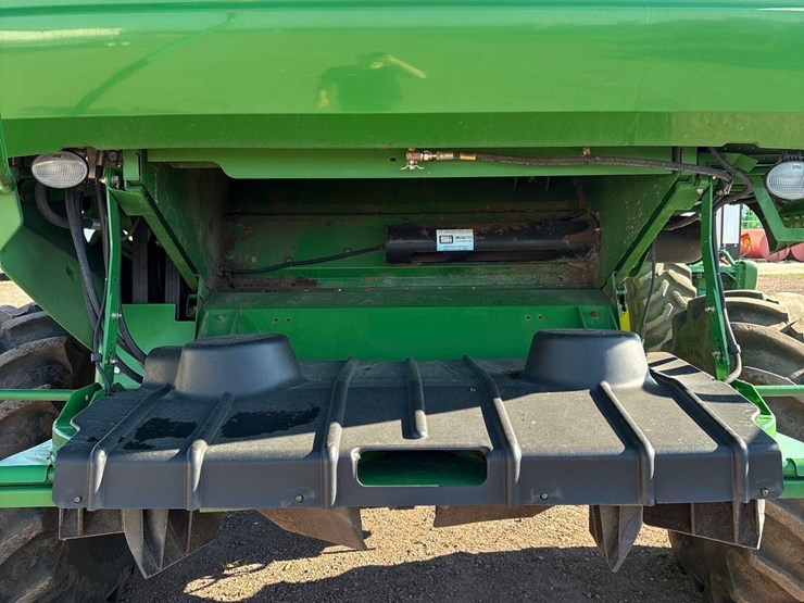 2012-john-deere-s680-image-9