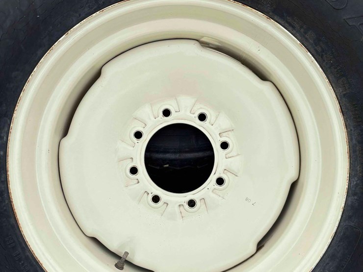 2---295/75r22.5-truck-rims-&-tires-image-4