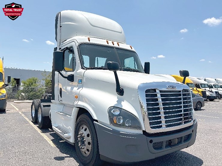 2019-freightliner-cascadia-125-evolution-image-1