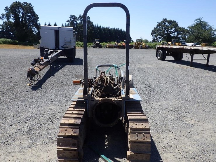 argo-tractors-tracked-tractor-image-2