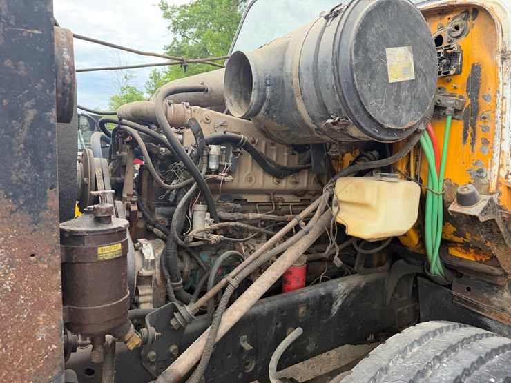 ford-f700-image-29