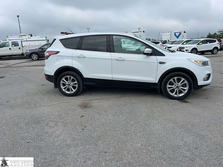 2017-ford-escape-image-4