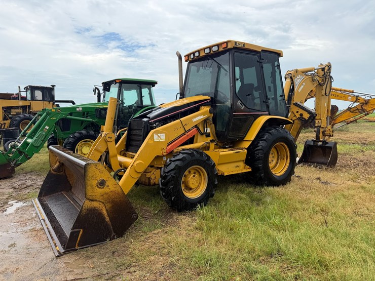 2006-caterpillar-420d-image-1