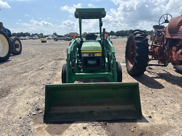 1992-john-deere-1070-image-2