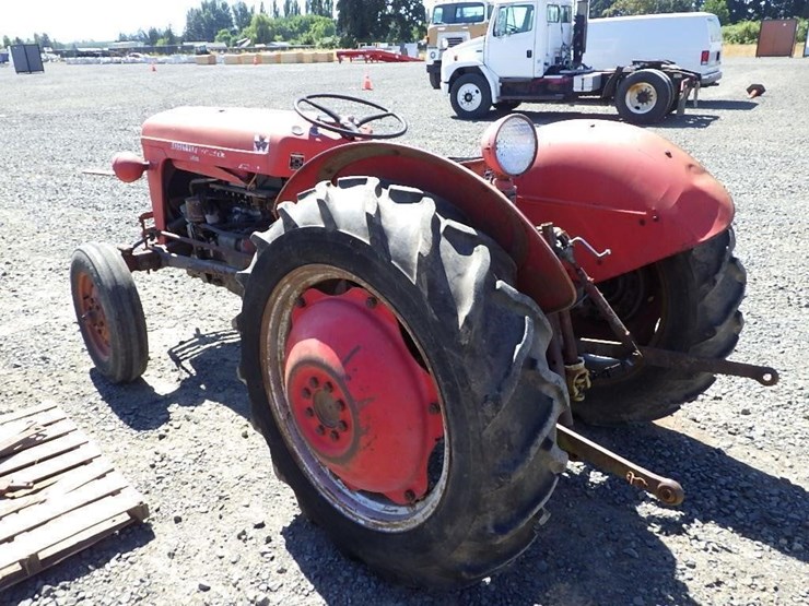 massey-ferguson-mf35-tractor-image-7