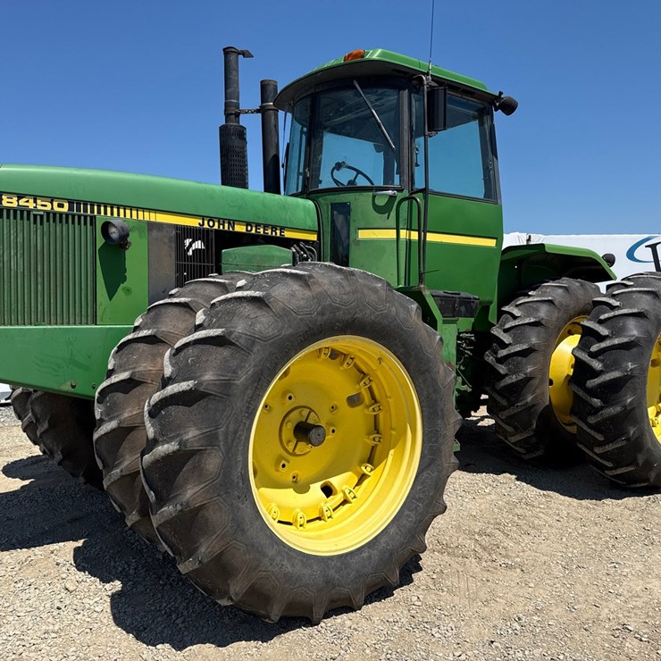 JOHN DEERE 8450