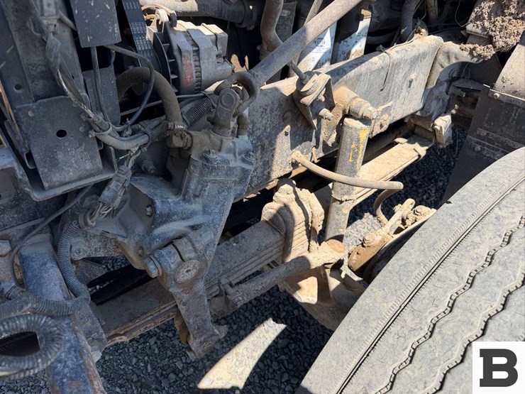 2002-mack-ch613-image-44