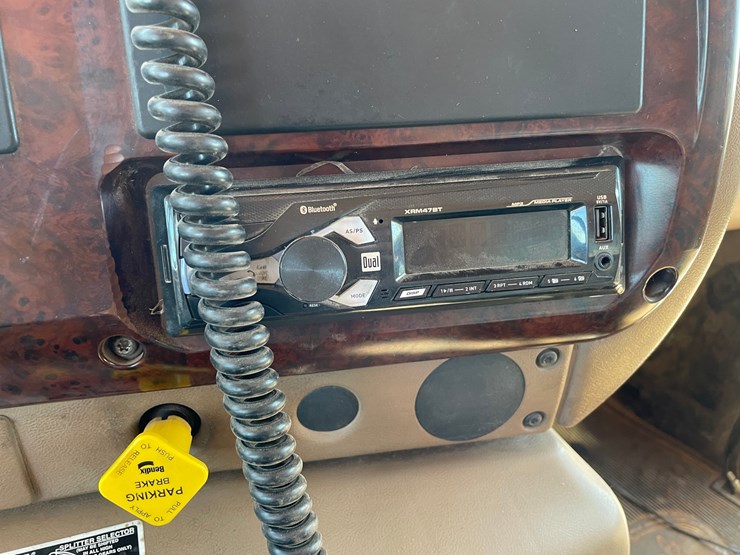 2007-mack-cl700-image-75