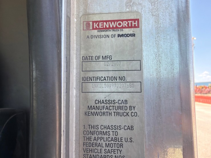 2007-kenworth-t800-image-15