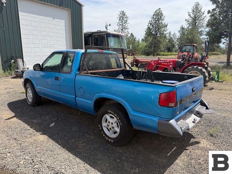 1994-chevrolet-s10-image-3