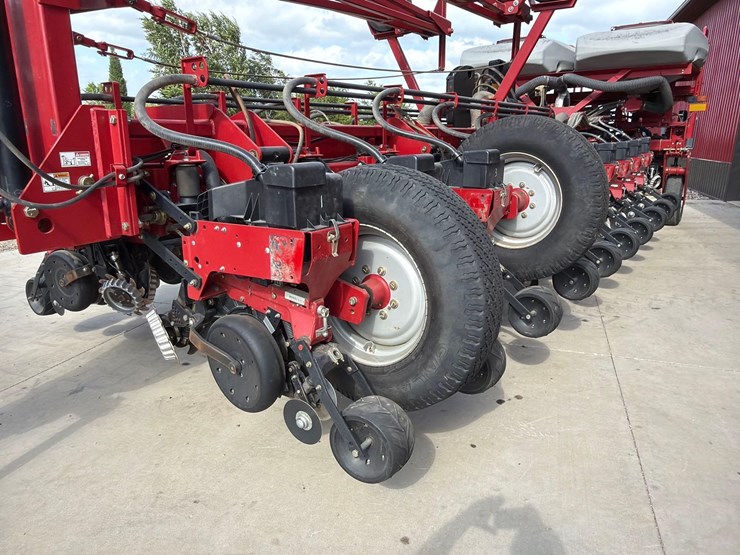 2012-case-ih-1250-image-11