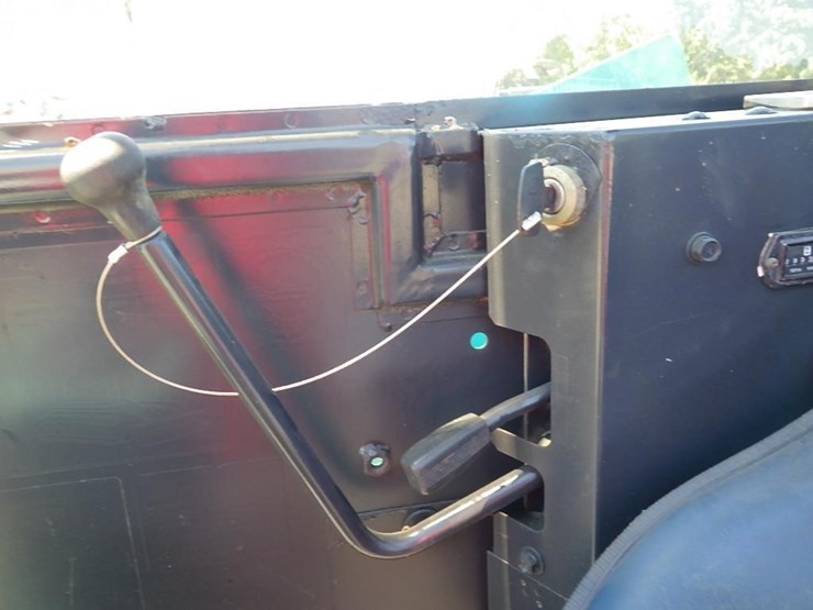 kubota-r-20p-hydraulic-excavator-image-31