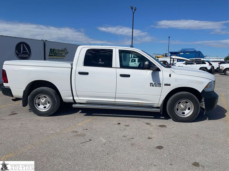 2016-dodge-1500-image-4