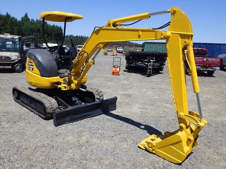 komatsu-pc35mr-1-image-3