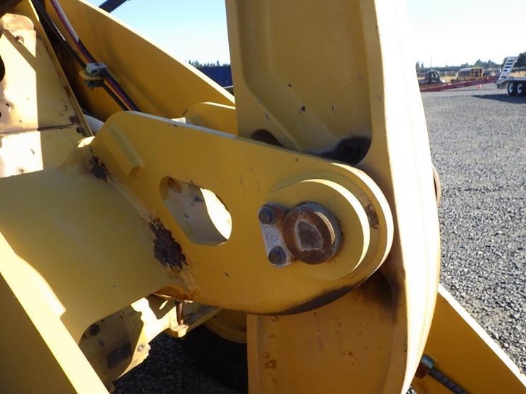 2017-caterpillar-910m-image-20