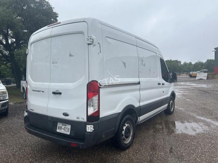 2017-ford-transit-image-4
