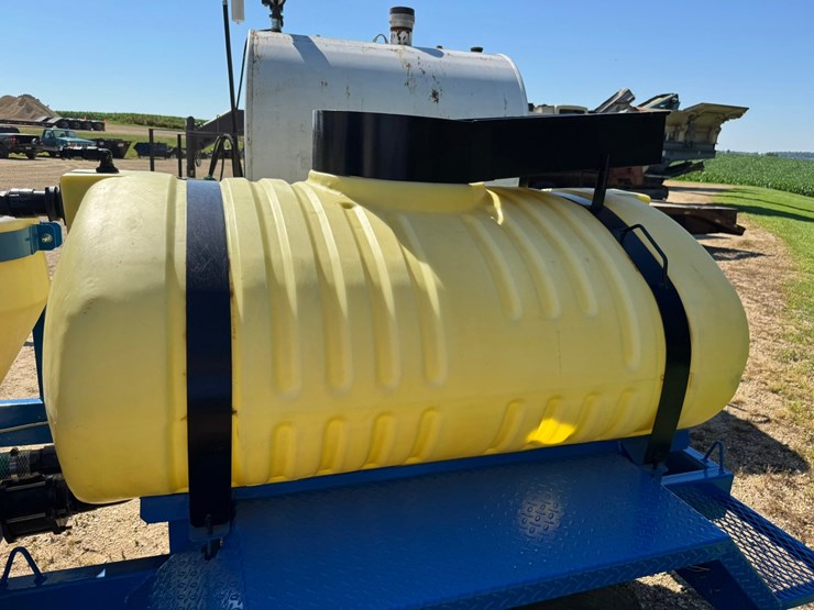 #1890-•-300-gal-towable-hydro-seeder-image-21