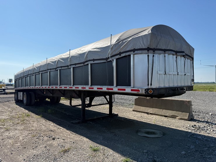 2016-fontaine-flat-bed-trailer-image-2