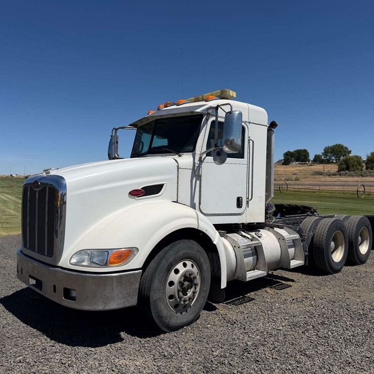 2012 PETERBILT 384