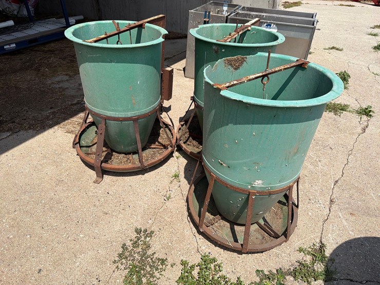 3-osborne-hog-feeders-image-1