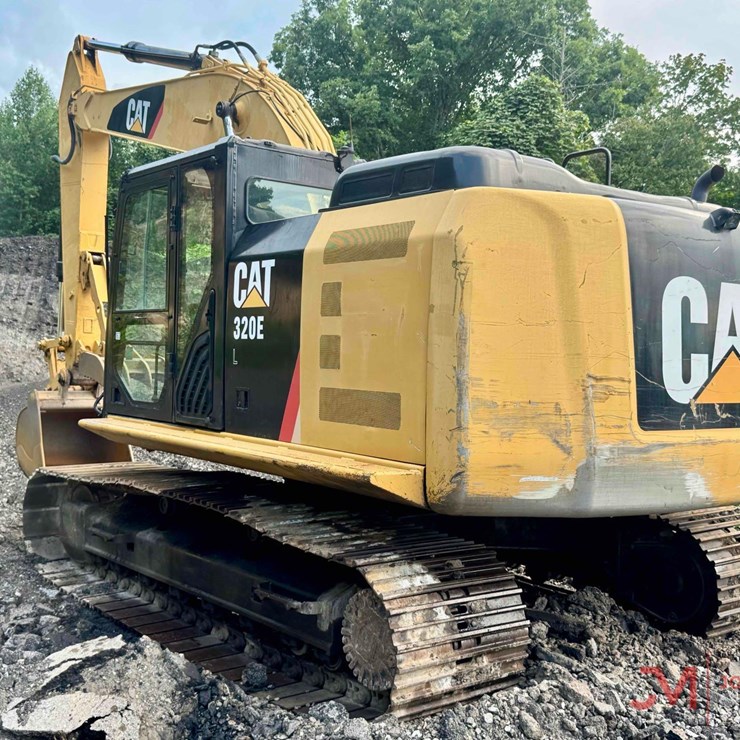 CATERPILLAR 320E