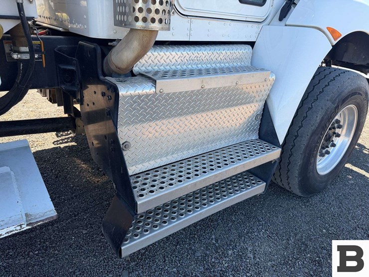 2017-kenworth-t370-image-57