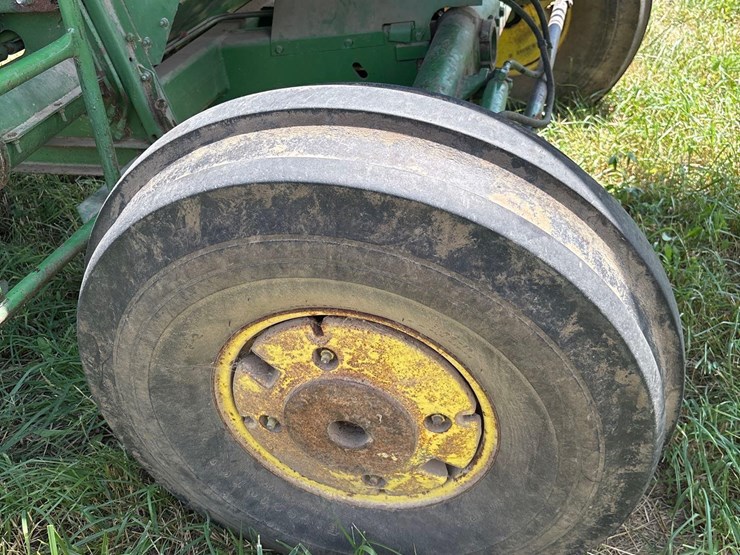 john-deere-4400-image-29