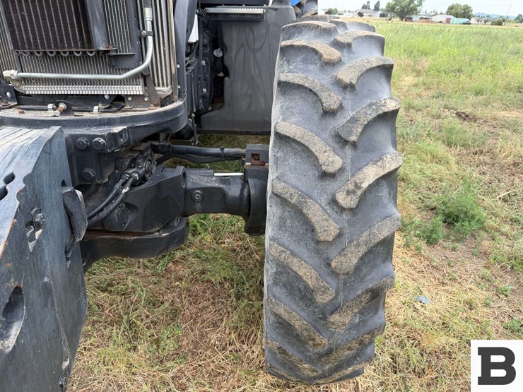 2007-new-holland-tg305-image-31