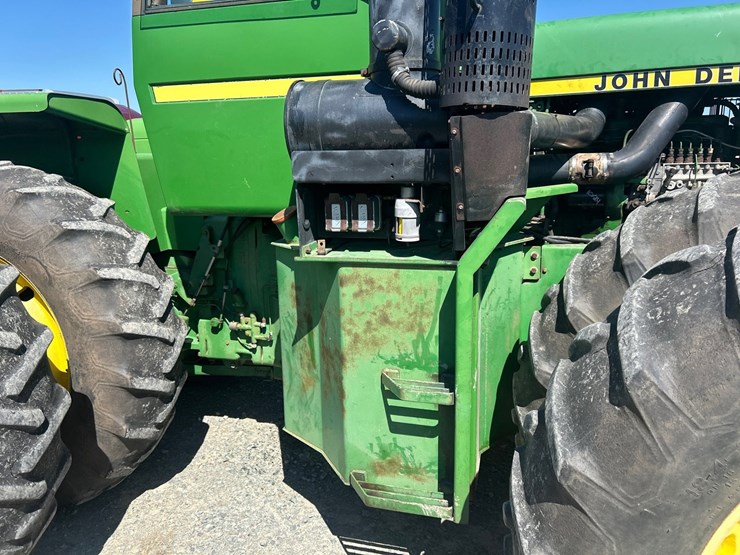 john-deere-8450-image-12