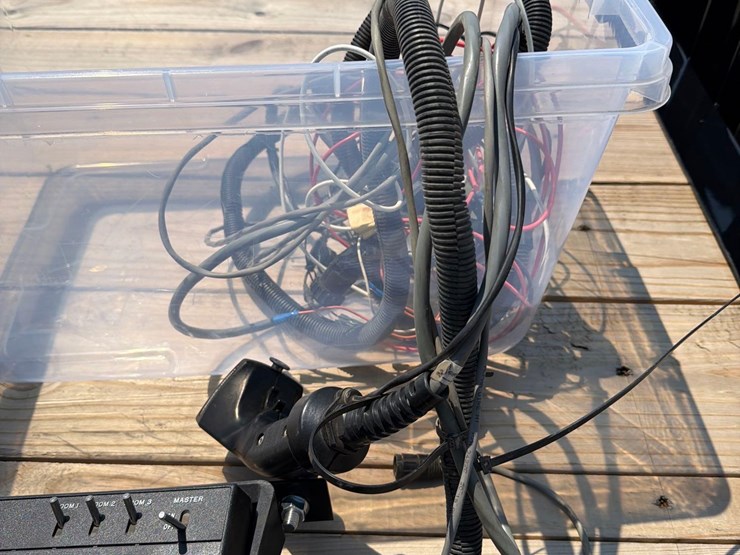 demco-850-image-37