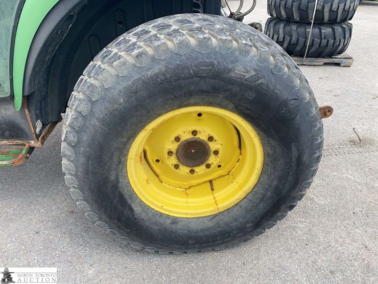 2010-john-deere-4520-image-22