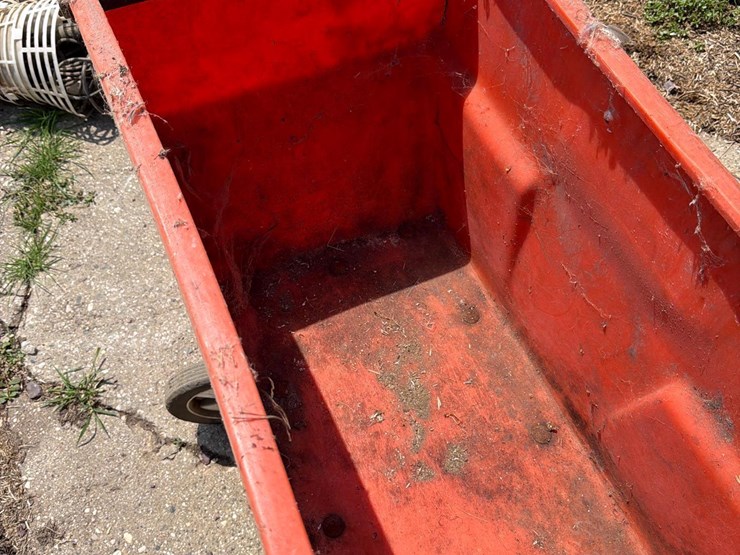 highcroft-feed-cart-image-5