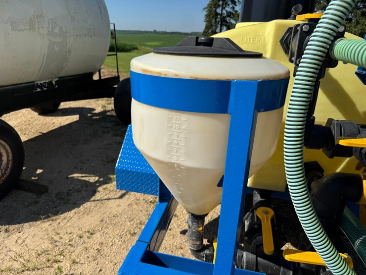 #1890-•-300-gal-towable-hydro-seeder-image-11