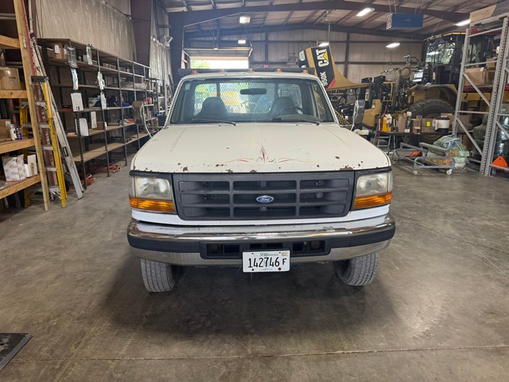 #2079-•-1997-ford-super-duty-flatbed-truck-image-8