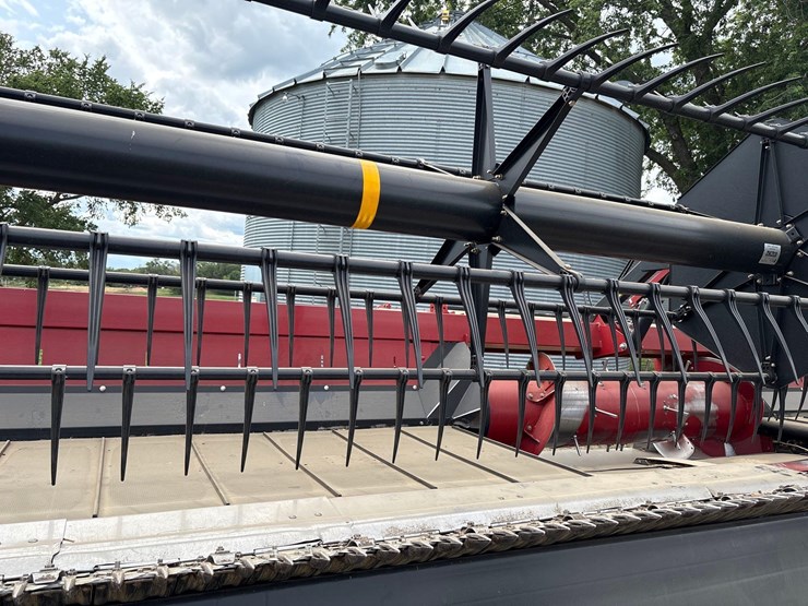 2018-case-ih-3162-image-29
