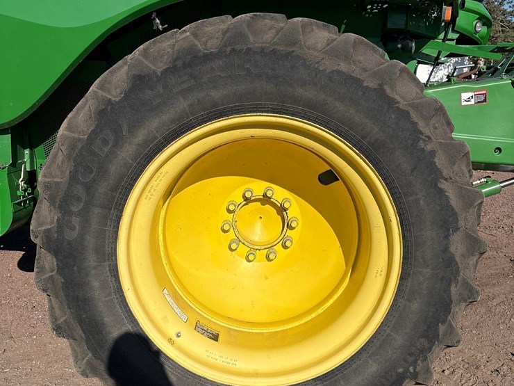 2012-john-deere-s680-image-36