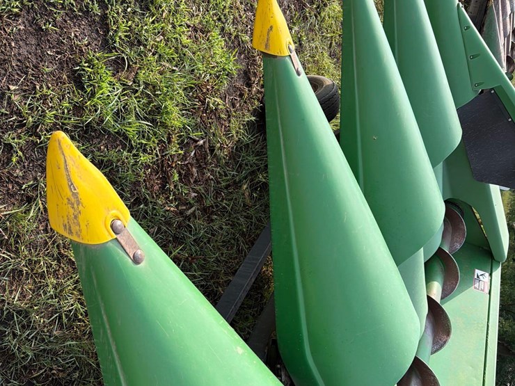 john-deere-8row30-corn-head-image-22
