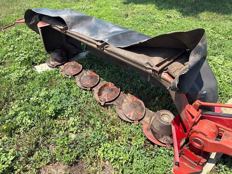 gehl-dm162-7ft-disc-mower-image-15